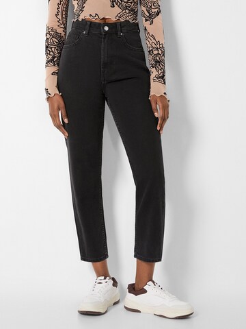 Bershka Regular Jeans in Schwarz: predná strana