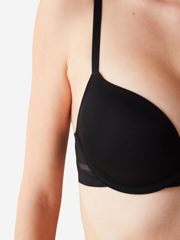 Penti Push-up Melltartó - fekete