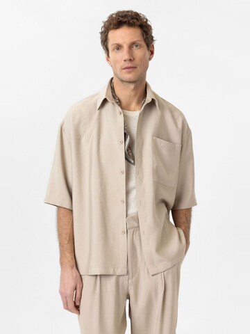 Coupe regular Chemise 'Ricardo' Antioch en beige