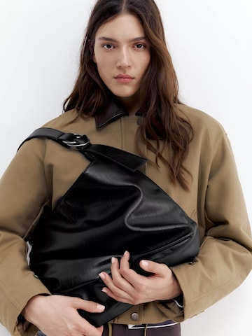 Pull&Bear Skuldertaske i sort