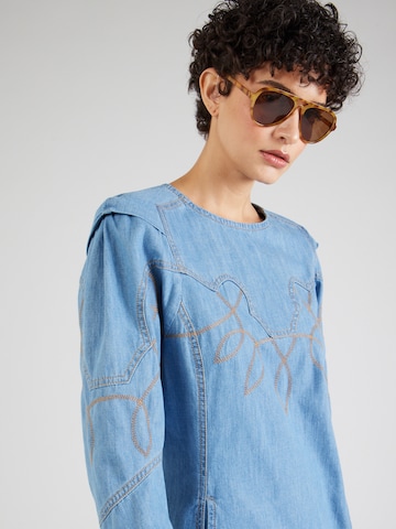Rochie 'TASLA' de la Munthe pe albastru