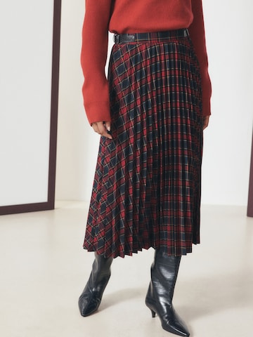 Next - Falda en rojo: frente