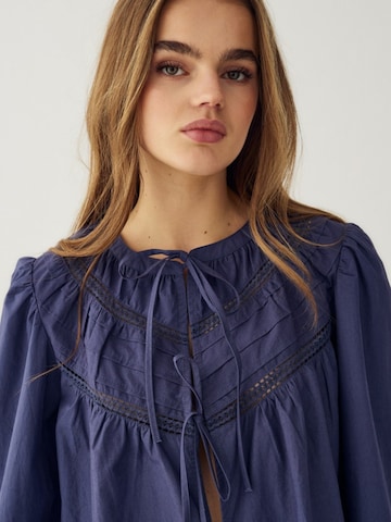 Tricou ' N-Marceline Blouse ' de la Noella pe albastru