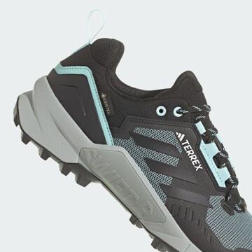 Chaussure basse 'Swift R3' ADIDAS TERREX en noir