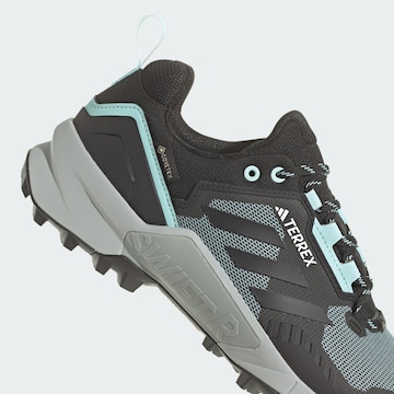 Chaussure basse 'Swift R3' ADIDAS TERREX en noir