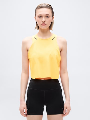 NIKE Sport top 'ARSWFT' - sárga: elől