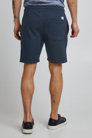 11 Project Regular Sweatshorts in Blau