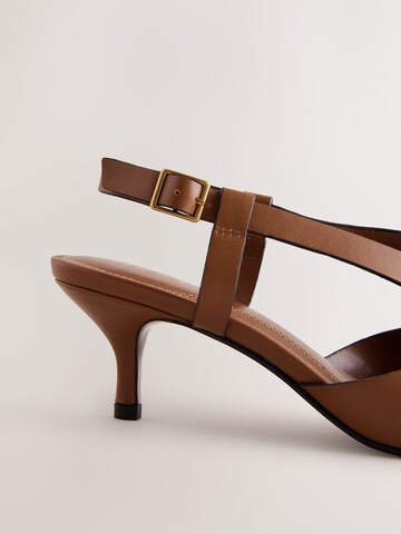 Next - Zapatos destalonado 'Forever Comfort®' en marrón