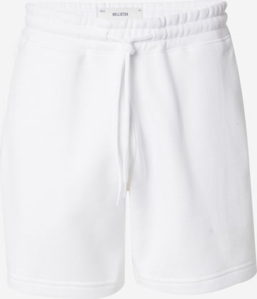 HOLLISTER Trousers in White: front