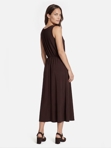 zero Dress in Brown