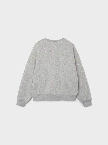 LMTD Sweatshirt in Grau
