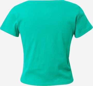 HOLLISTER Тениска в зелено