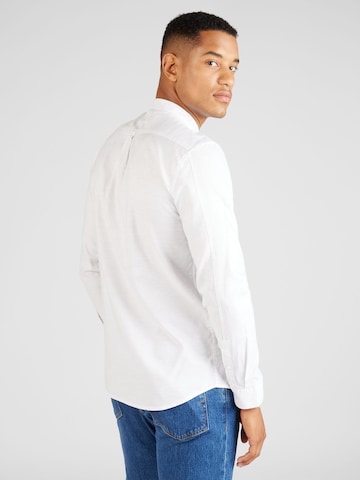 Coupe regular Chemise NOWADAYS en blanc