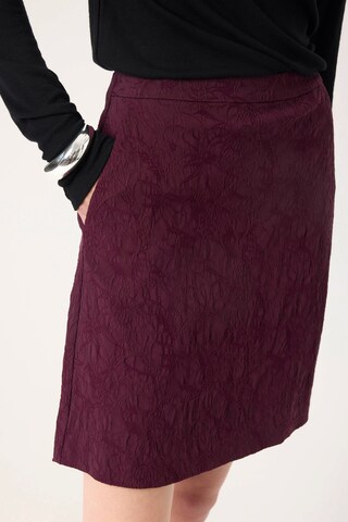 SOAKED IN LUXURY Rok 'SLMaybel Corinne' in Rood