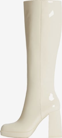 Bershka Kozaki w kolorze biały
