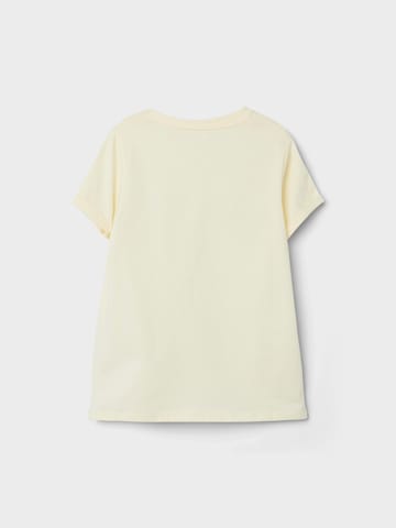 T-Shirt 'JIDAISY' NAME IT en jaune
