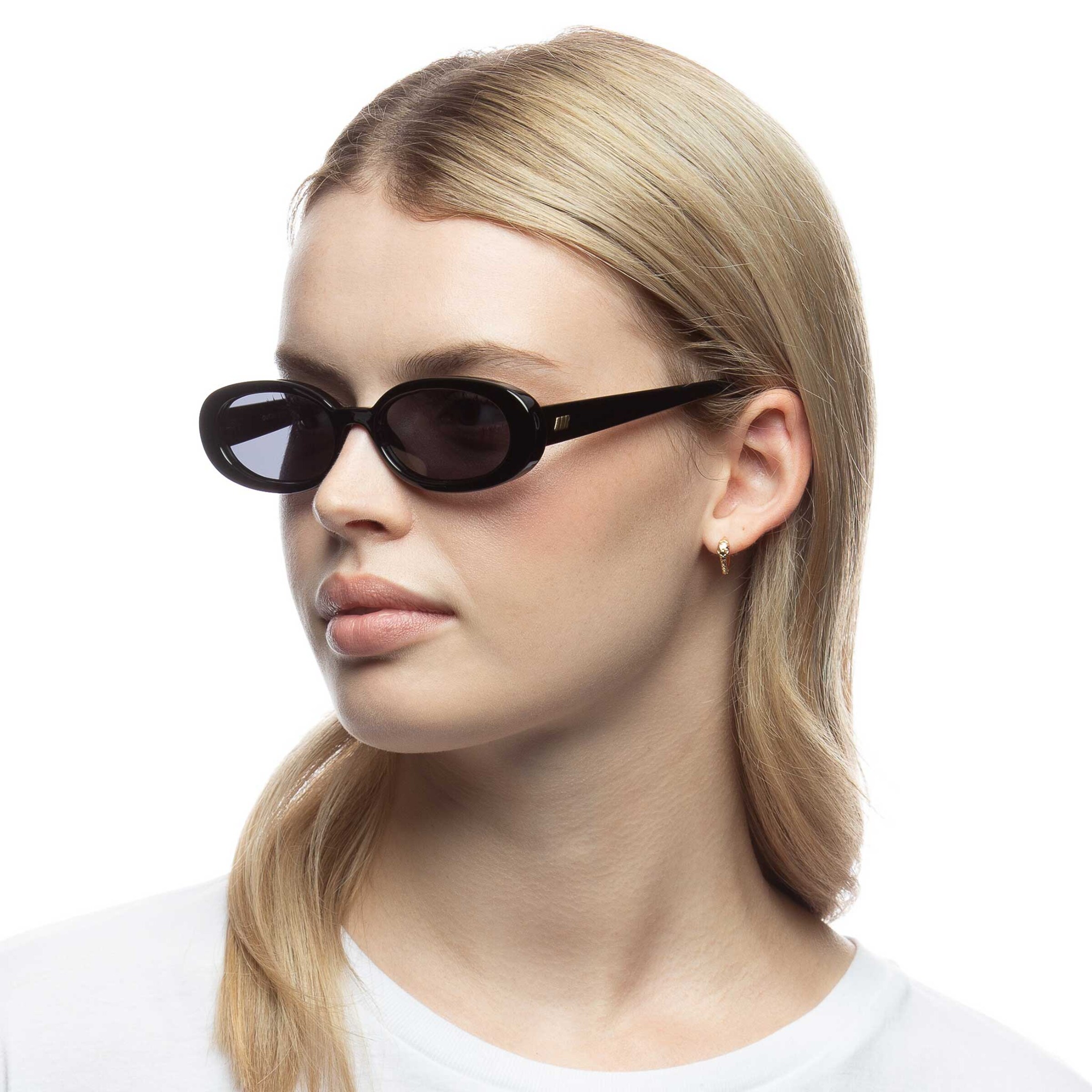 LE SPECS Napszemüveg 'Outta Love' - fekete