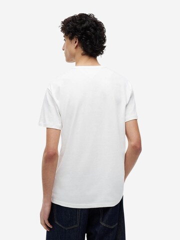 Maglietta 'DM0DM20322' di Tommy Jeans in bianco