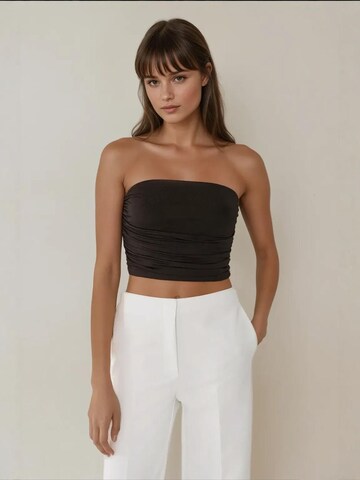 Hiccup Top in Schwarz: Vorderseite