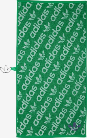 Asciugamano di ADIDAS PERFORMANCE in verde: frontale