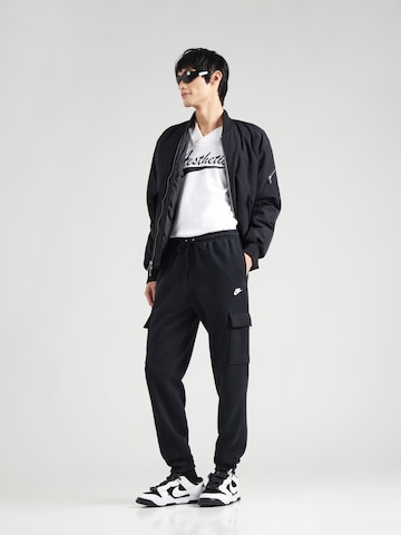 Nike Sportswear Tapered Cargo nadrágok 'Club' - fekete