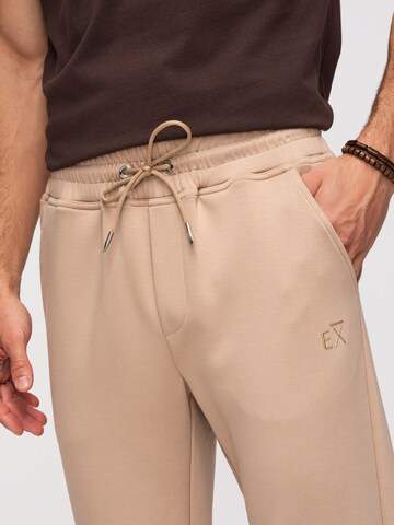 Regular Pantalon chino Ombre en beige