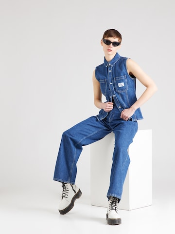 Calvin Klein Jeans - Blusa 'LEAN' em azul