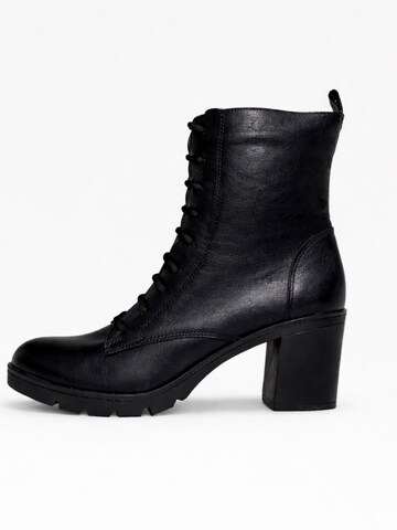 Lorévine Ankle boots in Black
