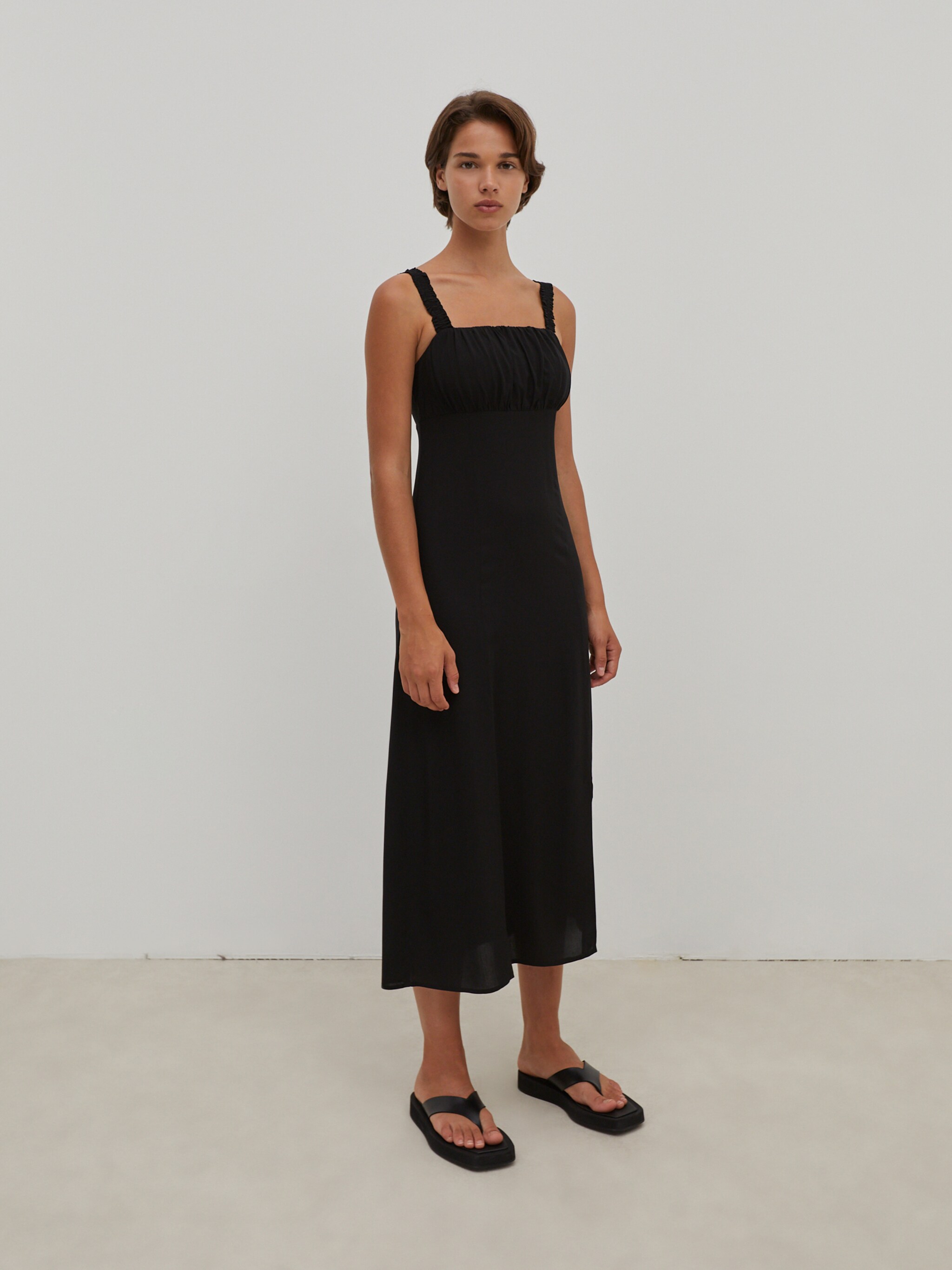 EDITED Producten Jurk 'Shiloh' Zwart