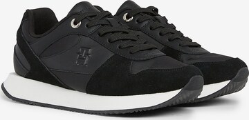 TOMMY HILFIGER Sneaker in Schwarz