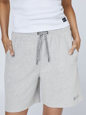 Jette Sport Loosefit Shorts in Grau