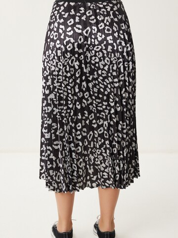 Jupe Happiness İstanbul en noir