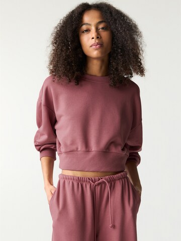 Pull&Bear Sweatshirt in Pink: front