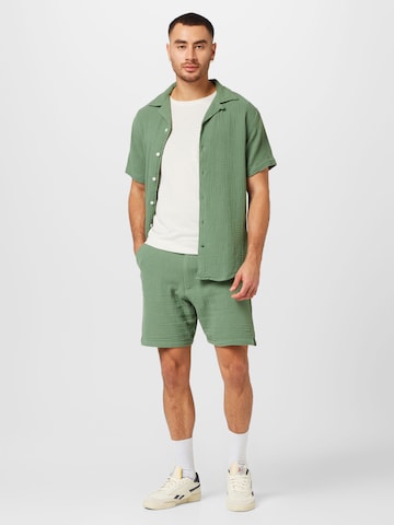 Regular Pantaloni 'Stanley' de la Kronstadt pe verde