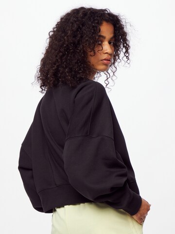 ADIDAS ORIGINALS Sweatshirt 'Adicolor Essentials Fleece' in Zwart