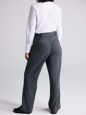 Next - regular Pantalón en gris