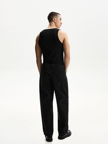 T-Shirt Bershka en noir