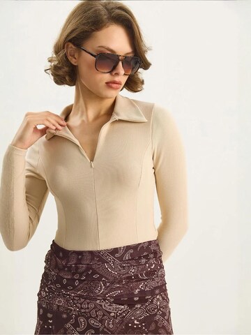 Maglietta di Bianco Lucci in beige