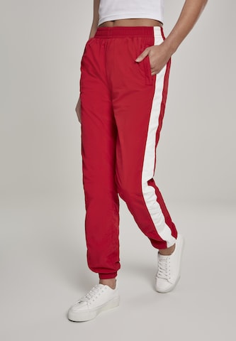 Urban Classics Tapered Broek in Rood: voorkant