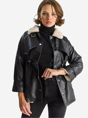 Giacca invernale di Bianco Lucci in nero