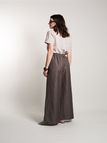 WEARABLE STORIES Wide leg Trousers 'Zita' in Brown