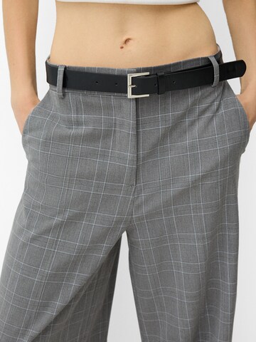 Wide Leg Pantalon à plis Bershka en gris
