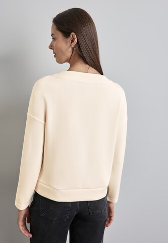 STREET ONE Sweatshirt in Weiß