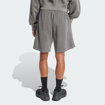 ADIDAS SPORTSWEAR Voľný strih Športové nohavice 'All Szn' - Sivá