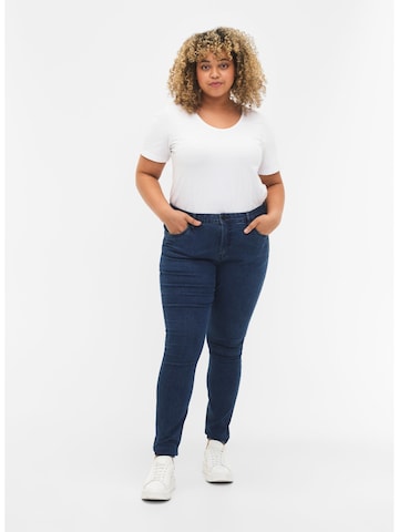 Slimfit Jeans 'Amy' de la Zizzi pe albastru