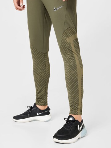 NIKE Regular Sports trousers 'Strike' in Green