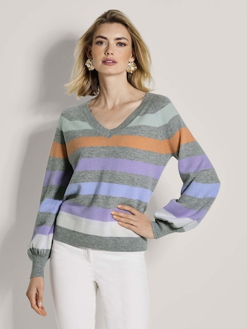 MADELEINE Trui in Grijs: voorkant