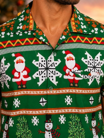 King Kameha - Ajuste regular Camisa 'Christmas Rows' en verde