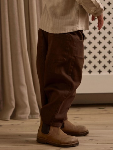 Barrel Pantalon Lil'Atelier en marron