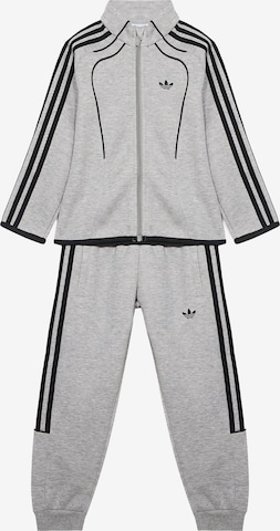 Tuta da jogging 'TS' di ADIDAS ORIGINALS in grigio: frontale